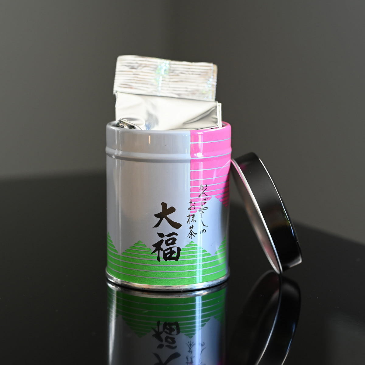 Oshogatsuyo Daifuku by Kanbayashi Shunsho (New Year Limited Edition)